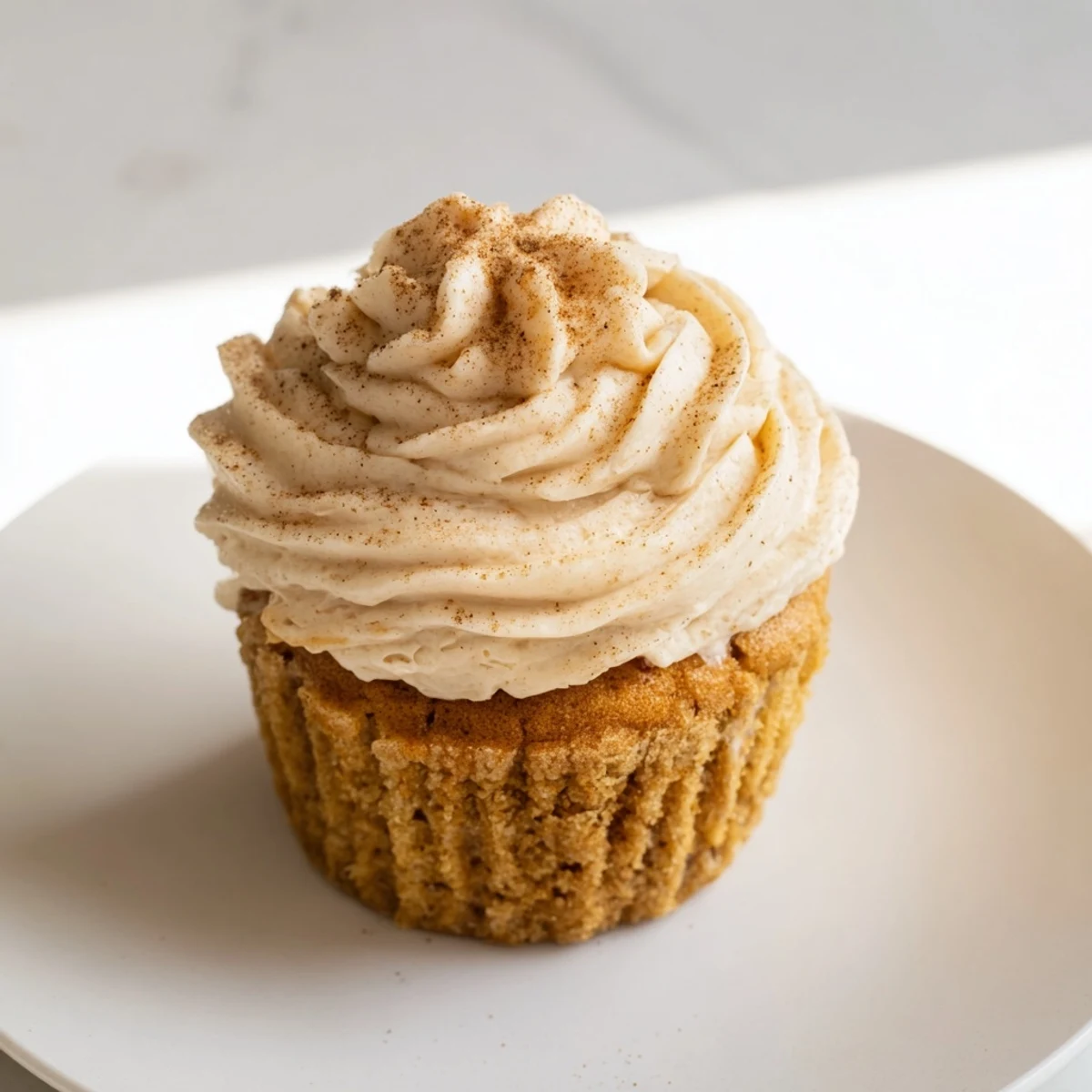 Spiced Chai Latte Cupcakes with creamy frosting: fragrant, warm spices in every delicious bite.