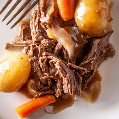 Slow Cooker Pot Roast Carrots